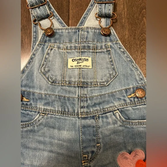 🌸 OshKosh Denim farmer jean Heart OverallsGirl pants 6 months Valentine’s Day - Picture 3 of 5